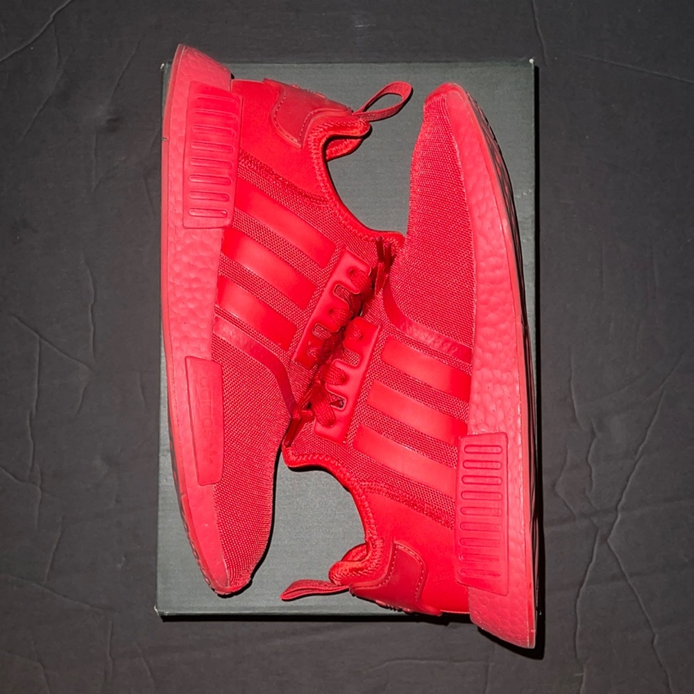 Adidas NMD R1 Triple Red
